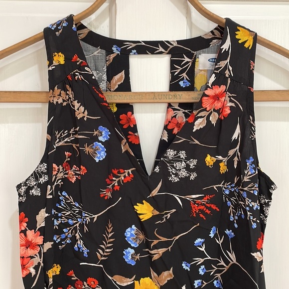 Old Navy || Floral V-Neck Dress Size XS - Picture 5 of 11